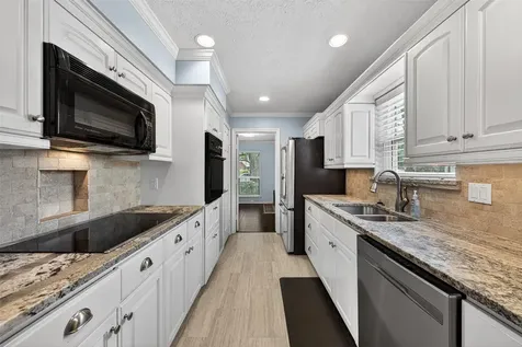 5618 Bough Court Houston TX 77092