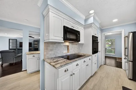 5618 Bough Court Houston TX 77092