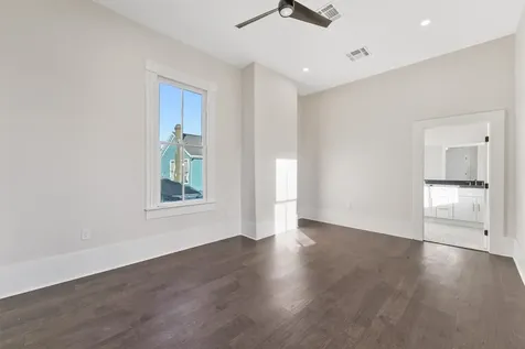 1607 Market Street Galveston TX 77550