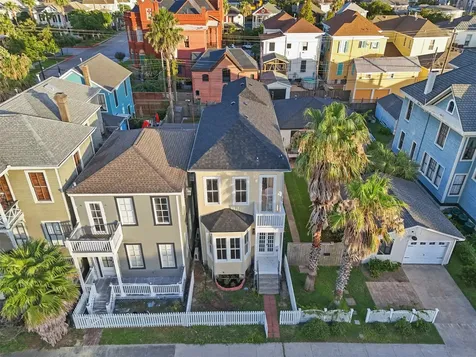 1607 Market Street Galveston TX 77550