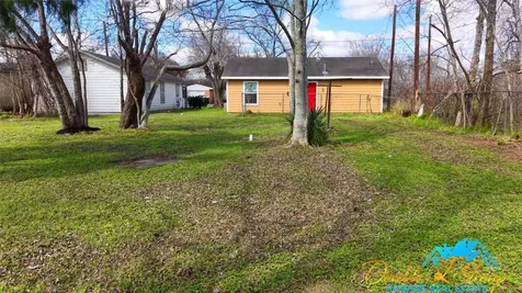 2805 Avenue C Bay City TX 77414