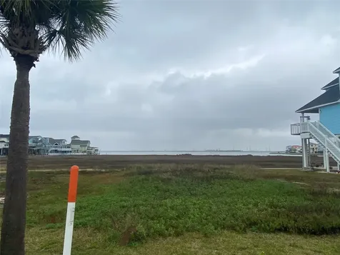 Lot 22 Tiki Drive Tiki Island TX 77554