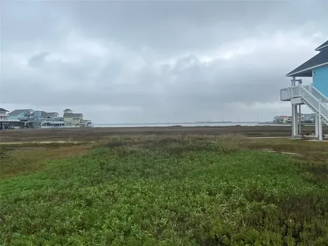 Lot 22 Tiki Drive Tiki Island TX 77554