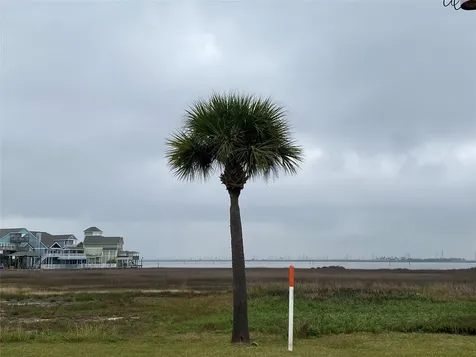 Lot 22 Tiki Drive Tiki Island TX 77554