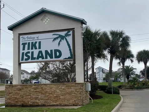 Lot 22 Tiki Drive Tiki Island TX 77554