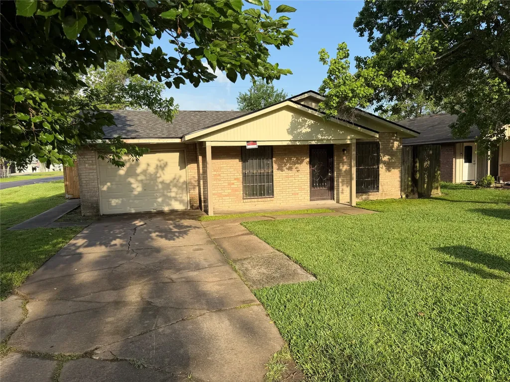 601 N 12th Street La Porte TX 77571