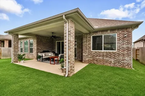 956 Terlingua Creek Drive Conroe TX 77304