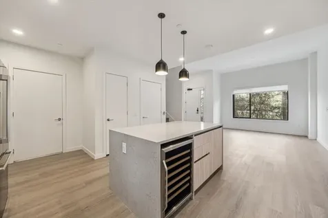 1 Riva Row 106 The Woodlands TX 77380