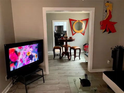 5313 Avenue K Galveston TX 77551