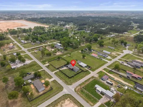 1976 County Road 5017 Cleveland TX 77327