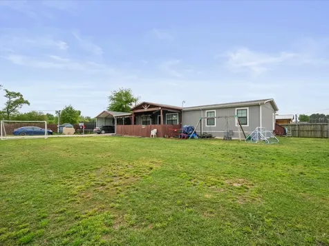 1976 County Road 5017 Cleveland TX 77327