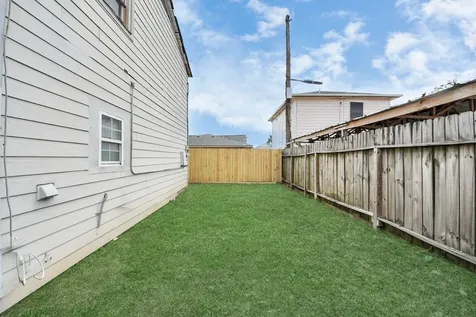 2902 Truxillo Street Houston TX 77004