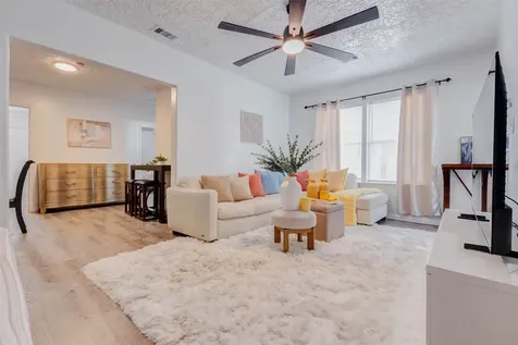 2902 Truxillo Street Houston TX 77004