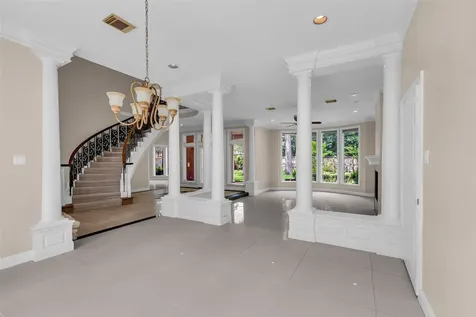 15511 Oaklawn Park Drive Houston TX 77069
