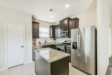 7642 Dusty Melody Lane Conroe TX 77304