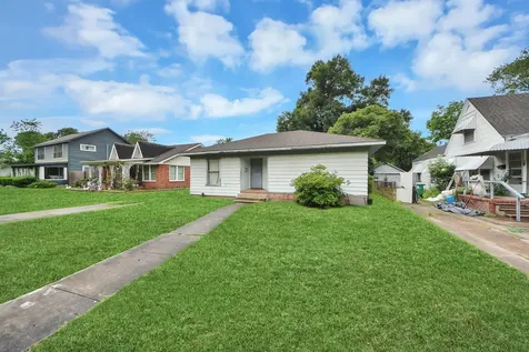 8311 Glenview Drive Houston TX 77017