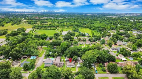 8311 Glenview Drive Houston TX 77017