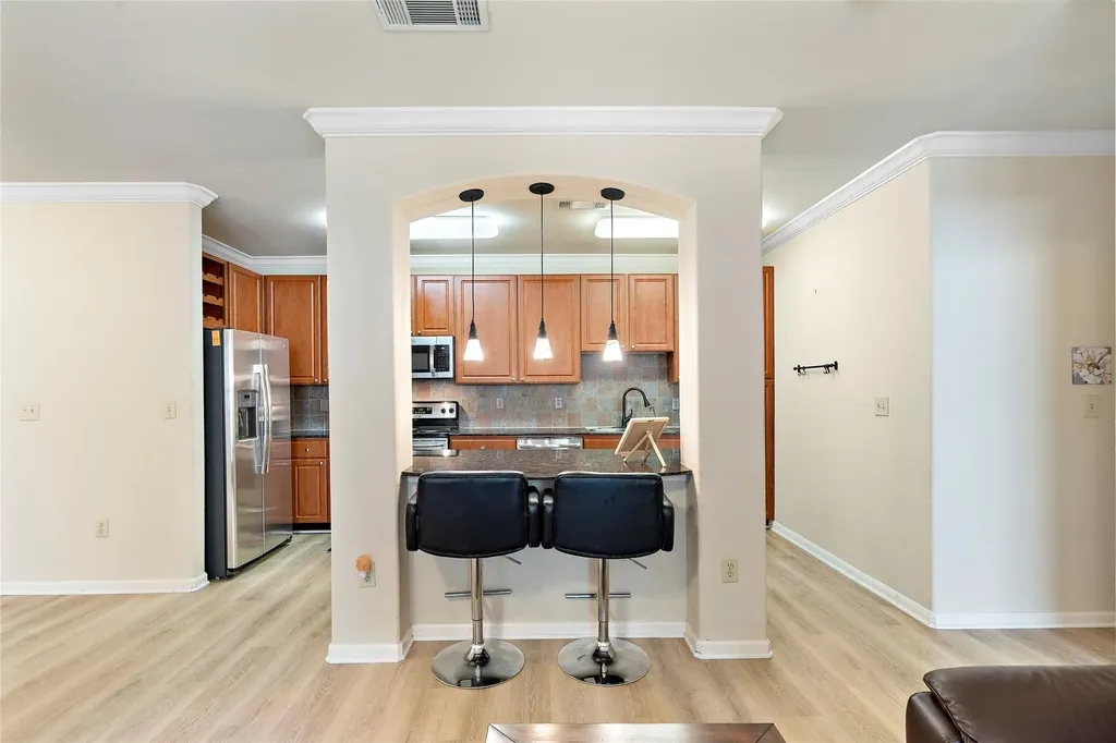 1711 Old Spanish Trail 218 Houston TX 77054