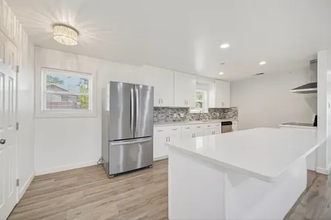 5822 Reamer Street Houston TX 77074