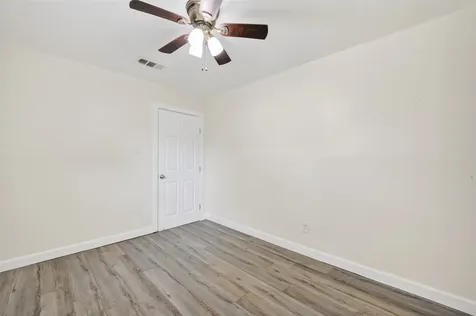 5822 Reamer Street Houston TX 77074