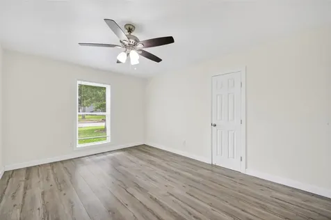 5822 Reamer Street Houston TX 77074