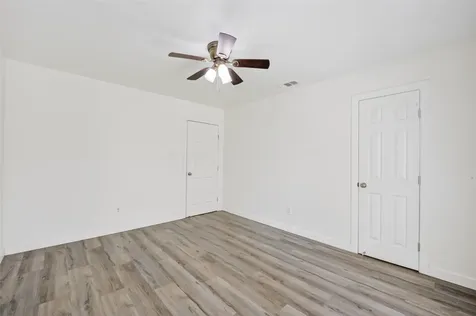 5822 Reamer Street Houston TX 77074