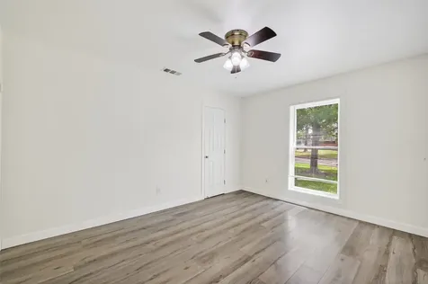 5822 Reamer Street Houston TX 77074