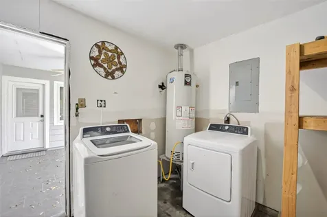 5822 Reamer Street Houston TX 77074