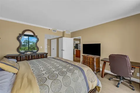 5220 Seawall Boulevard 332/333 Galveston TX 77551