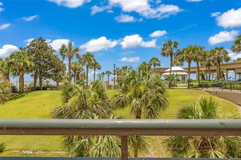 5220 Seawall Boulevard 332/333 Galveston TX 77551