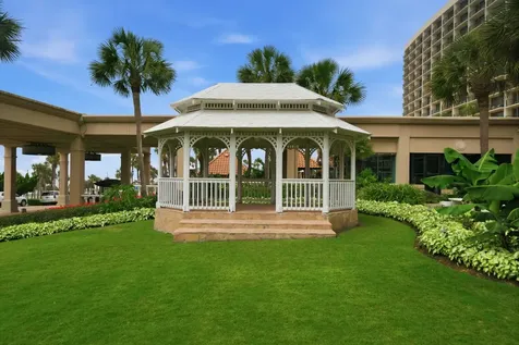 5220 Seawall Boulevard 332/333 Galveston TX 77551