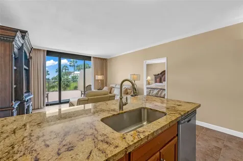 5220 Seawall Boulevard 332/333 Galveston TX 77551