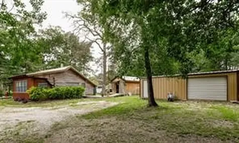 25881 Pine Oak Drive Hockley TX 77447