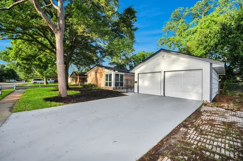 13406 Melcher Drive Houston TX 77045