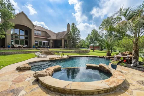 1542 Perfection Drive Montgomery TX 77316