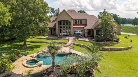 1542 Perfection Drive Montgomery TX 77316