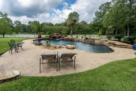 1542 Perfection Drive Montgomery TX 77316