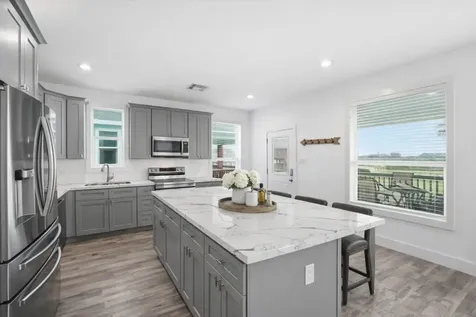 4025 A Vista Boulevard Galveston TX 77554