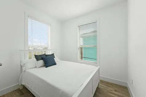 4025 A Vista Boulevard Galveston TX 77554