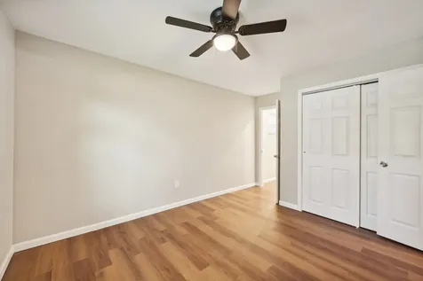 317 Redwood Street Lake Jackson TX 77566