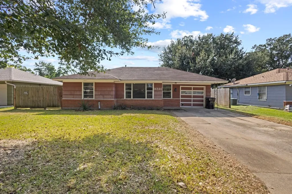 3721 Avalon Avenue Port Arthur TX 77642