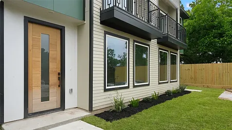 1313 Knight Street 1 Houston TX 77022