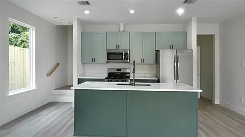 1313 Knight Street 1 Houston TX 77022