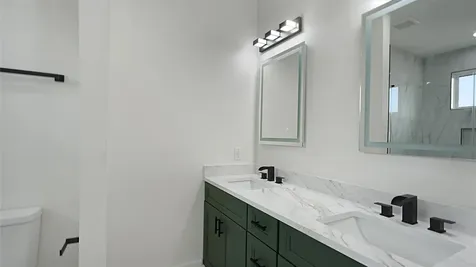 1313 Knight Street 1 Houston TX 77022
