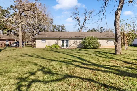 238 Sleepy Hollow Drive Lake Jackson TX 77566