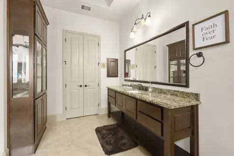 5103 Jackson Ponds Court Sugar Land TX 77479