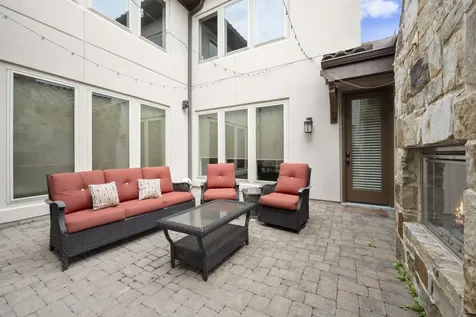 5103 Jackson Ponds Court Sugar Land TX 77479