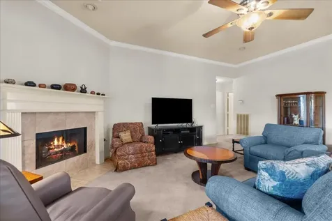105 Canal Drive Friendswood TX 77546