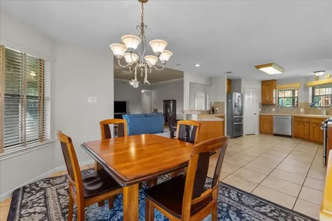 105 Canal Drive Friendswood TX 77546