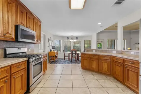 105 Canal Drive Friendswood TX 77546